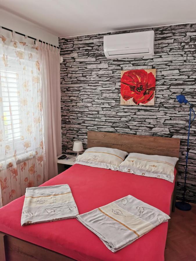 Villa Milic*** Donji Seget Dış mekan fotoğraf